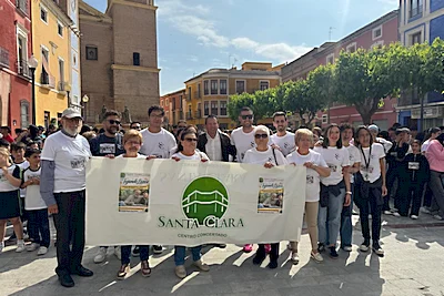 El Colegio Santa Clara de Mula celebra la marcha intergeneracional 