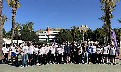 Mula se une contra la leucemia en una emotiva marcha solidaria de apoyo a AELEMIC