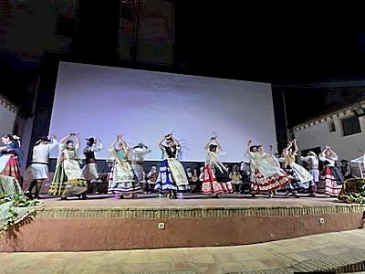 Mula recupera su Festival Regional de Folclore con una noche de tradición y panocho