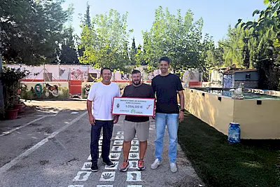 Mula recauda 1.054 euros para la Protectora Vida en su despedida del verano